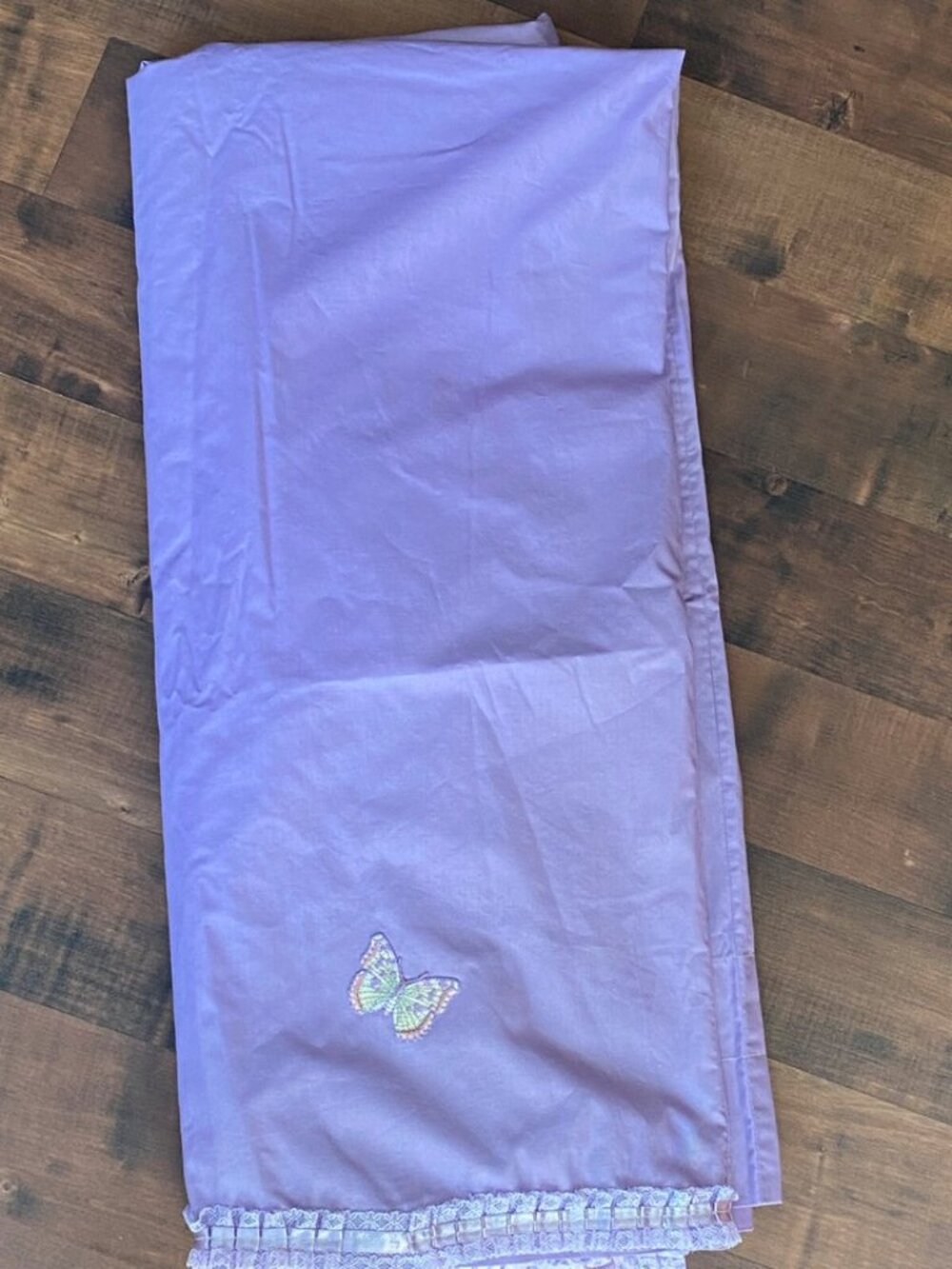 Handmade Embroidered Butterfly Curtain w/Satin Ribbon Trim Pastel Purple 48 x 82 - Picture 3 of 6